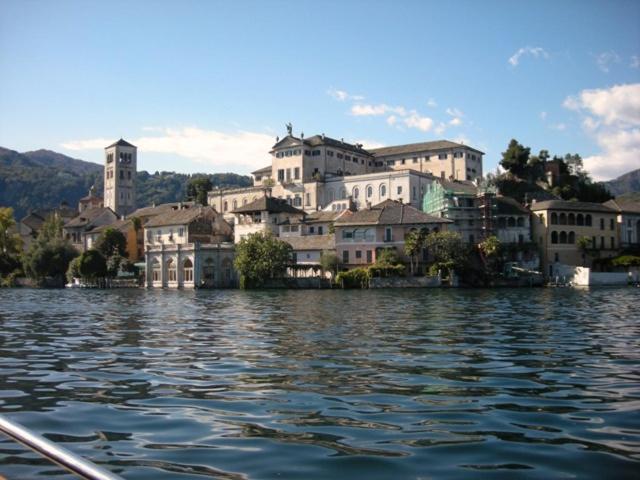 LAKE ORTA OPENSPACE garden beach Pettenasco Exterior foto